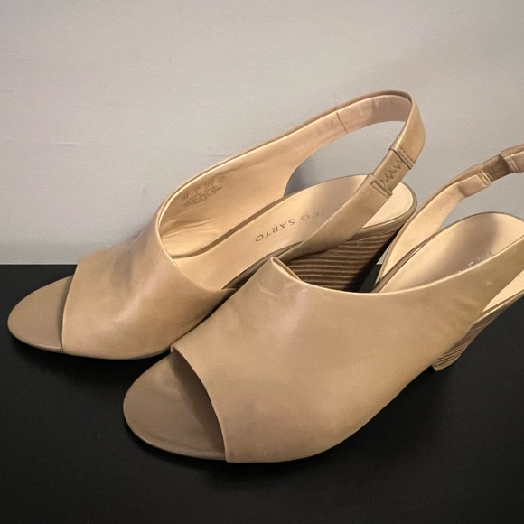 SOLD Franco Sarto open toe sandals - Picture 1 of 2